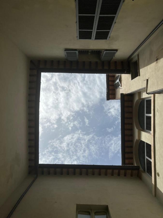 Antica Foligno 1600 Magic Apartment ภายนอก รูปภาพ